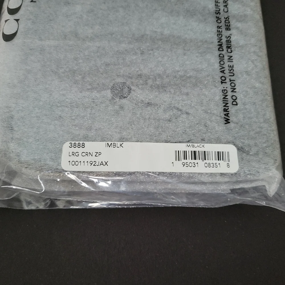 Coach large corner zip wristlet - Picture 6 of 6